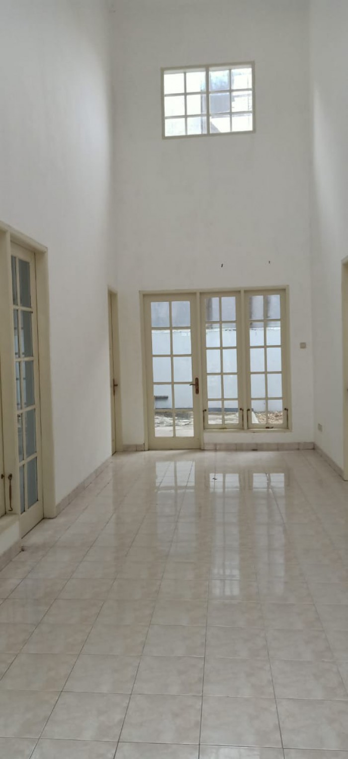 Rumah Disewakan di Cluster Hawai Deltamas